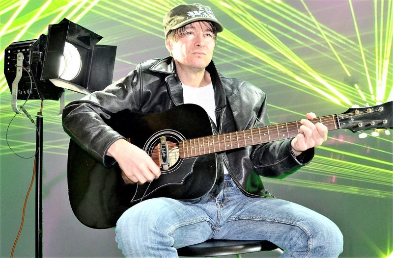 Guitarra electroacústica